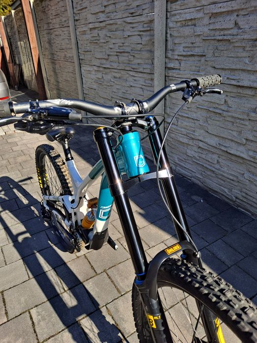 Commencal supreme v4.2 L 2021 ohlins dt swiss sram downhill enduro