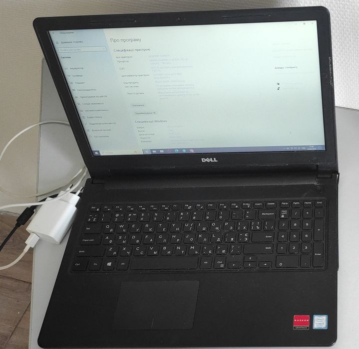 Ноутбук Dell Inspiron 3576 Intel Core i5-8250U 8 Гб SSD 256 Гб