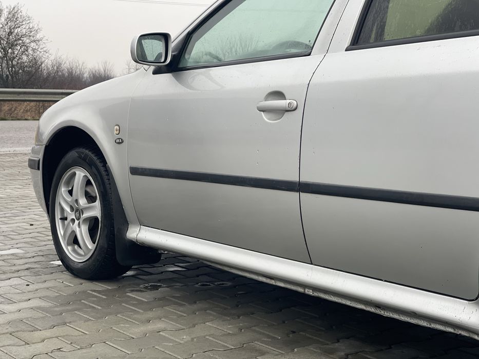 Шкода Октавія Тур