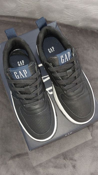 Nowe Buty GAP r. 36