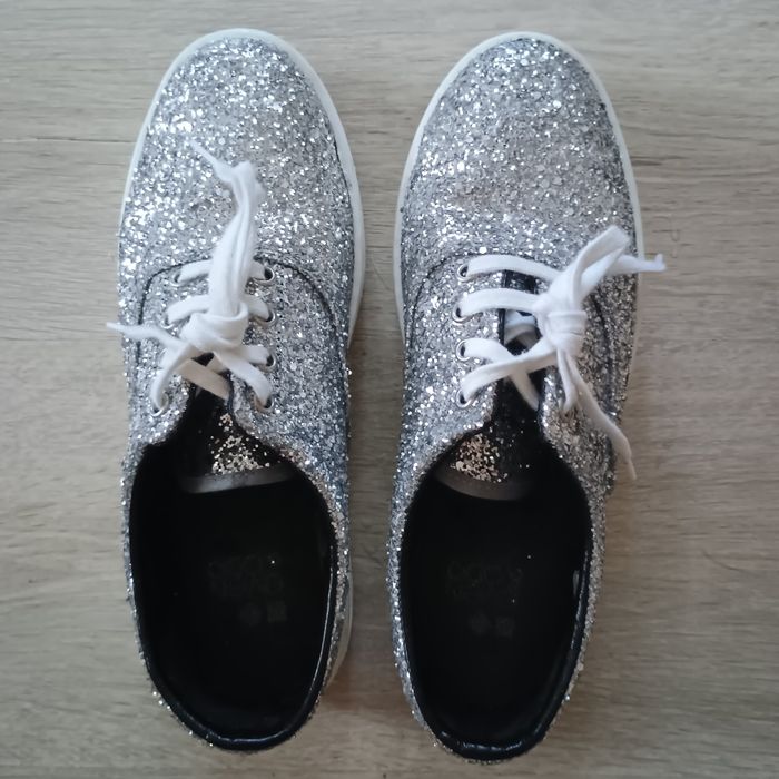 Hiszpańskie sneakersy trampki brokatowe 41/26,5 cm