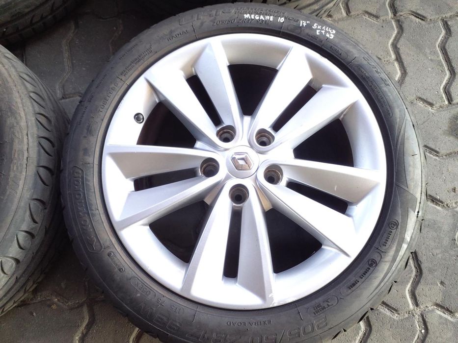 Jantes Renault R17 Com Pneus 205/50 Furação 5X114.3