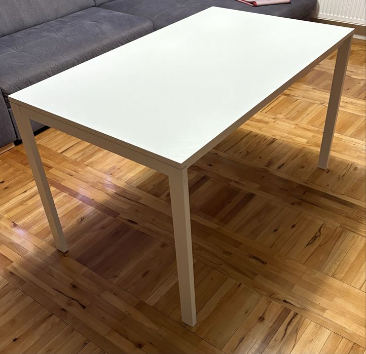 Stół VIHALS ikea