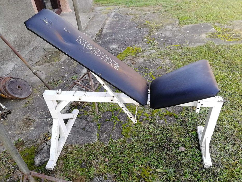 Siłownia domowa, ławka sztanga, hantle