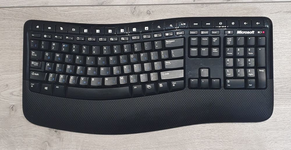 Мультимедийная клавиатура Microsoft Comfort Keyboard 5050, модель 1394