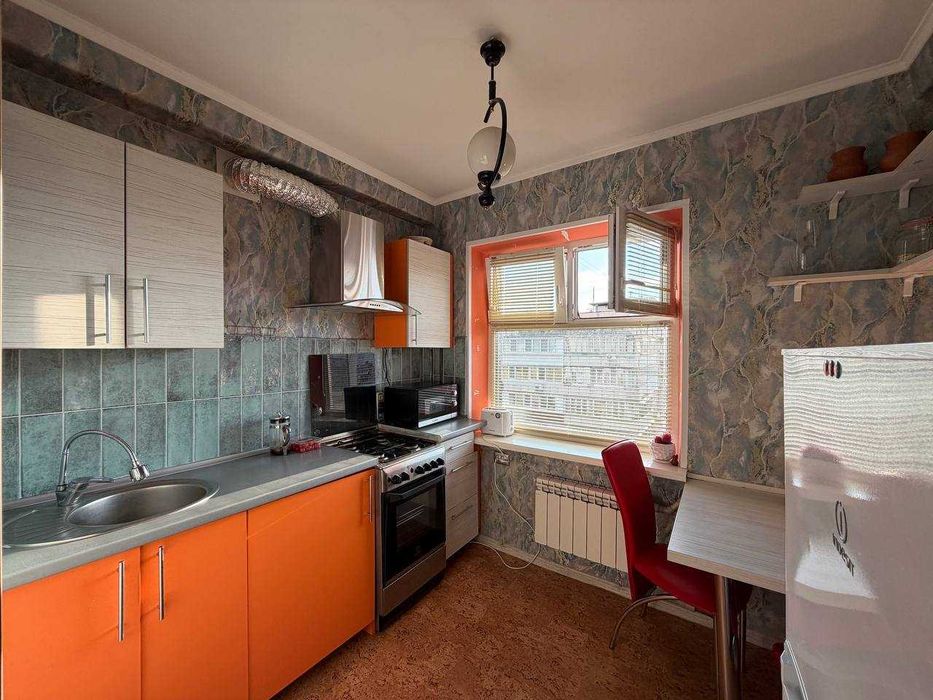 Продаж 1к квартири Оболонь Оболонський проспект 14е метро Оболонь Мінська