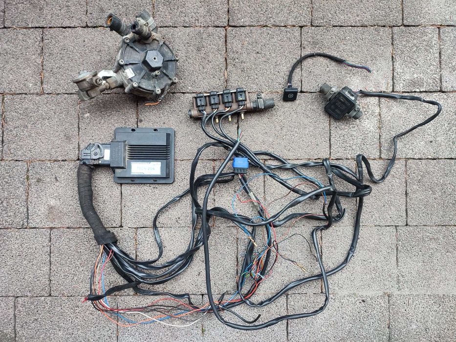 Instalacja LPG LPGTECH TECH-204 Wtryski AC W01 Reduktor AC R01