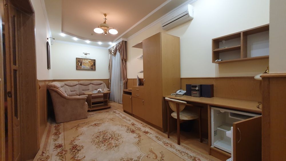 ПРОДАЖ Готельно-ресторанного комплекса Оленка в місті Рахів/Закарпаття