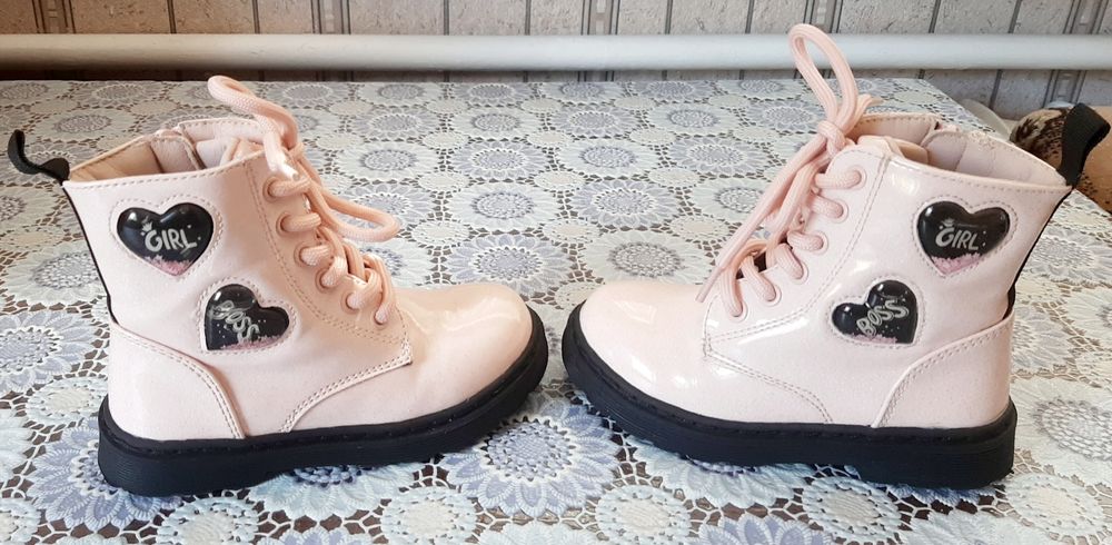 Черевики для дівчинки