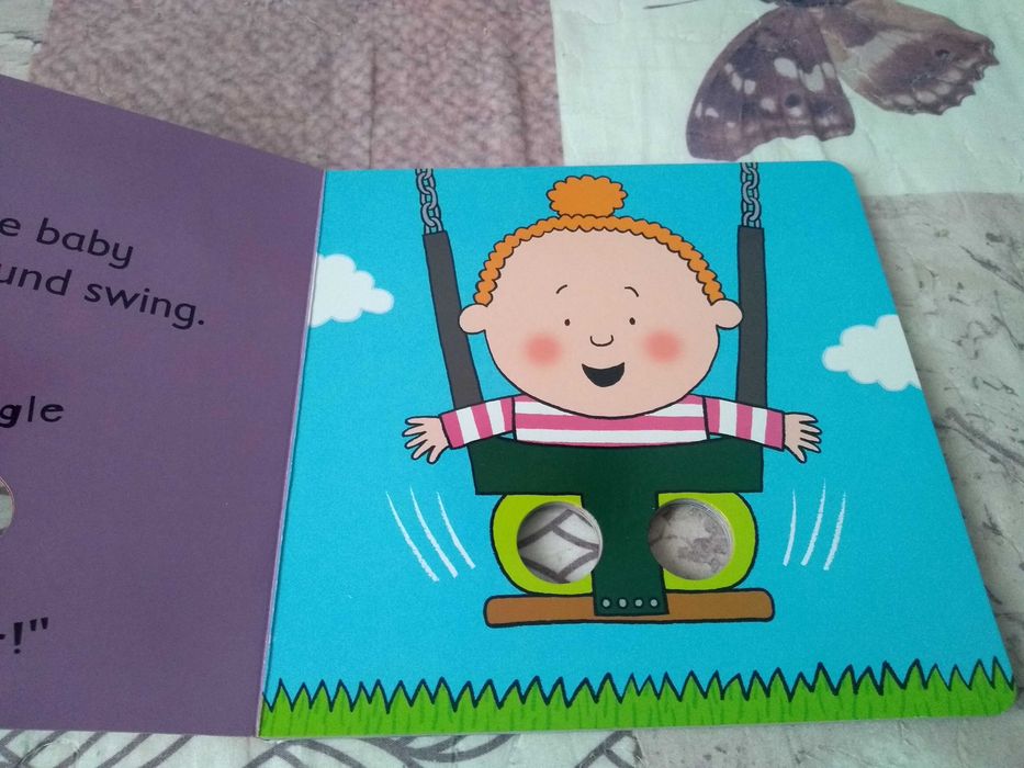 Książeczka po angielsku Little Baby's Playtime: A Finger Wiggle Book