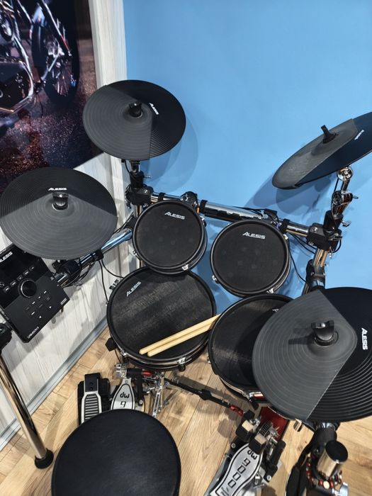 Alesis Crimson II kit mesh + stołek Perl D930 rozpakowana nietrafiony