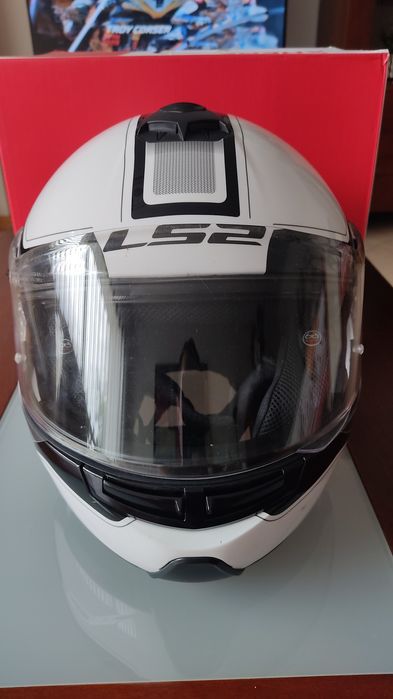 Capacete Modular LS2, tamanho M