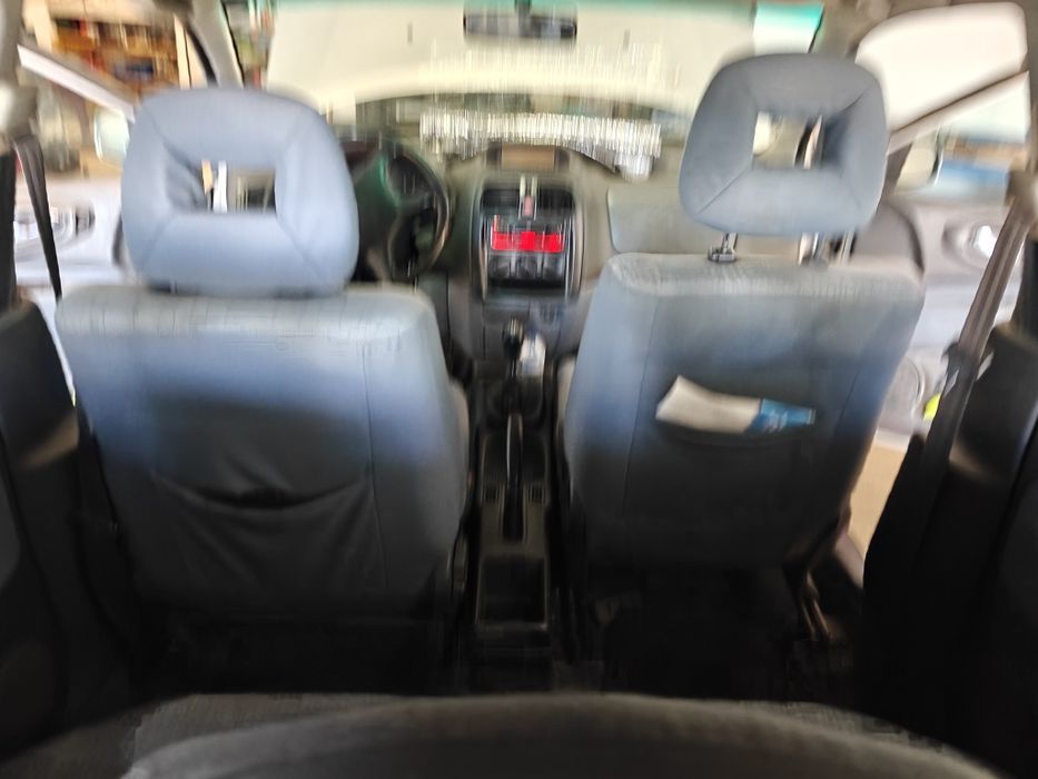 Space star Mitsubishi 1.3 gasolina,2001.( Problema na junta)
Vendo com