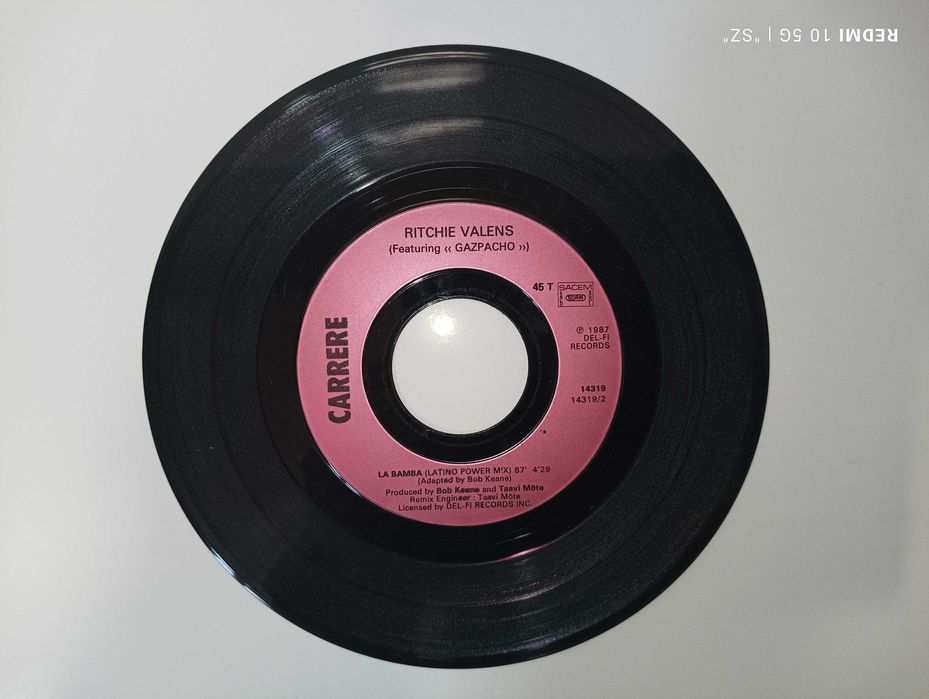 La Bamba - Ritchie Valens + Travolta & Olivia NJ - You're the one..
