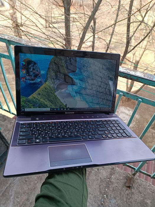 Ноутбук lenovo z570 в гарному стані