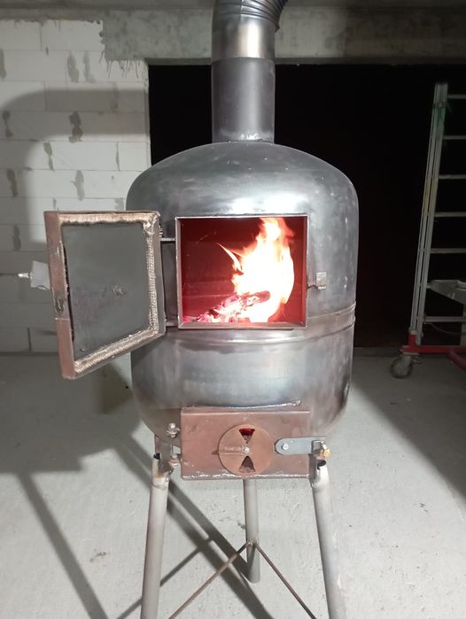 Duża Koza. Piec na budowę, garaż. Aktualne