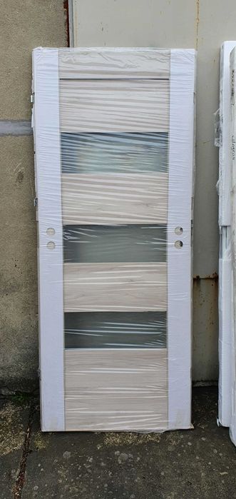 Drzwi wewnętrzne 80 prawe