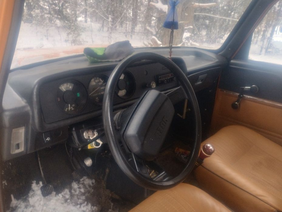 Авто Москвич 2140