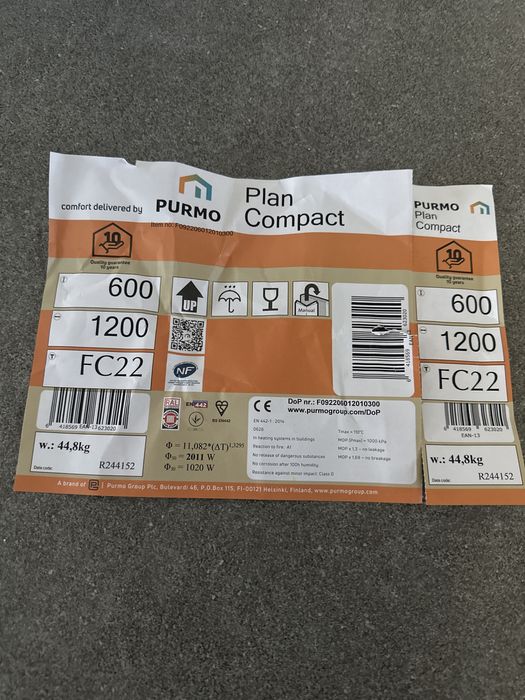 Grzejnik Purmo gładki panel elegancki, nowy