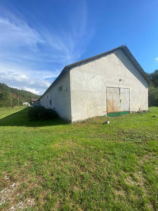 Складський комплекс 800 м² + 1 га території