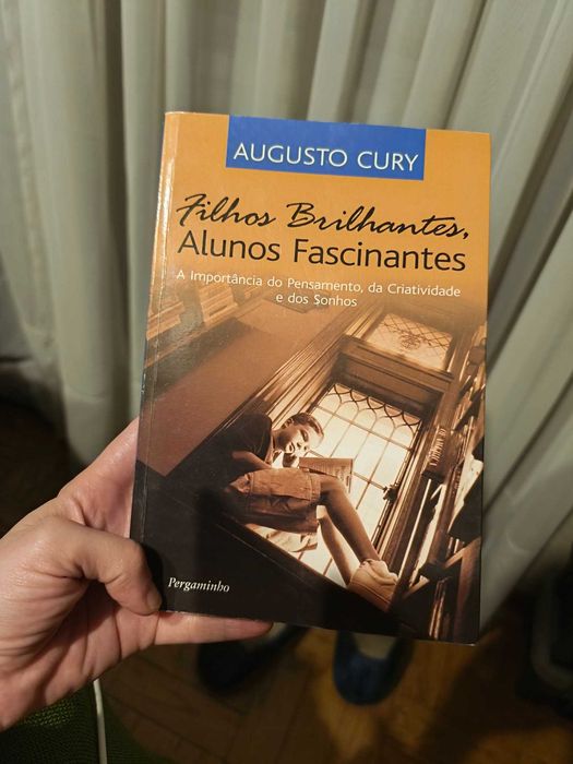 Filhos Brilhantes, Alunos Fascinantes