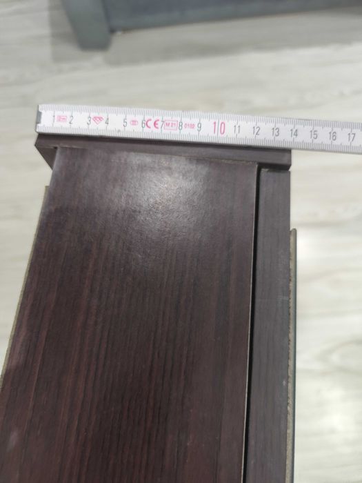 Szafka wisząca z lustrem