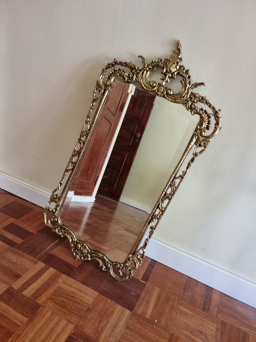 Credência e espelho