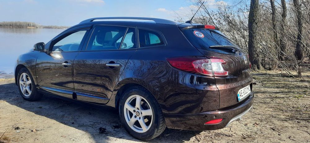 Renault Megan 3 2013 г.в. - сел и поехал, т.к. не требует вложений.