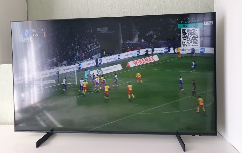 Продається телевізор Samsung 50au8000