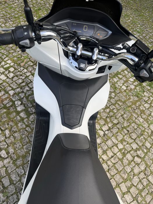 Vendo moto PCX 125 cilindradas