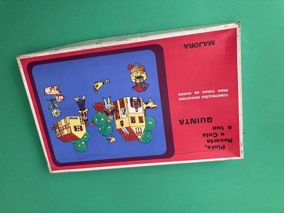 Jogo Pinta, Recorta e Cola a tua Quinta da Majora Antigo
