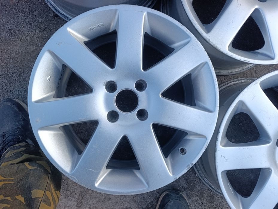 Диски литі r16 4*100 Renault Clio Lodgy Megane Scenic Dacia Logan Vw