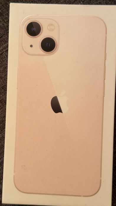 Продам Apple Iphone 13
