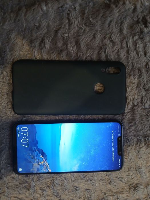 Телефон HUAWEI  nova 3