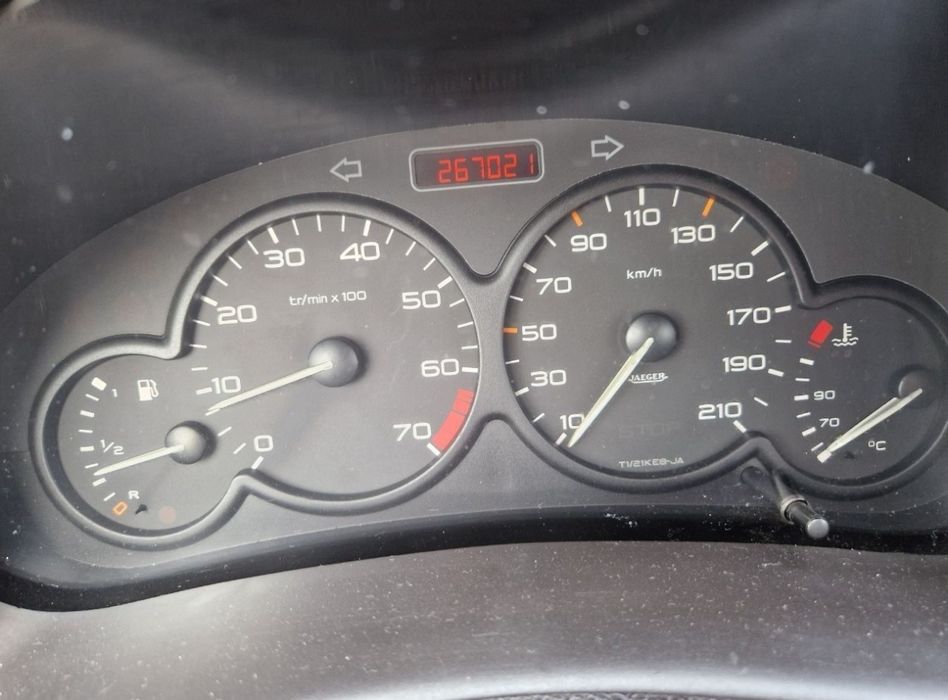 Peugeot 206  1.1