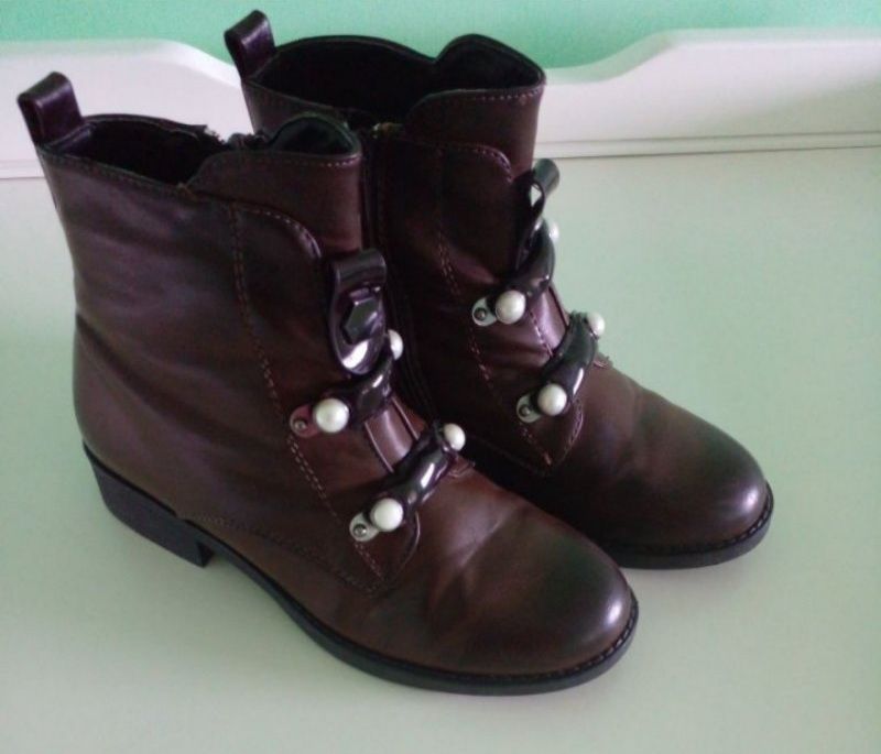 Весняні чобітки для дівчинки