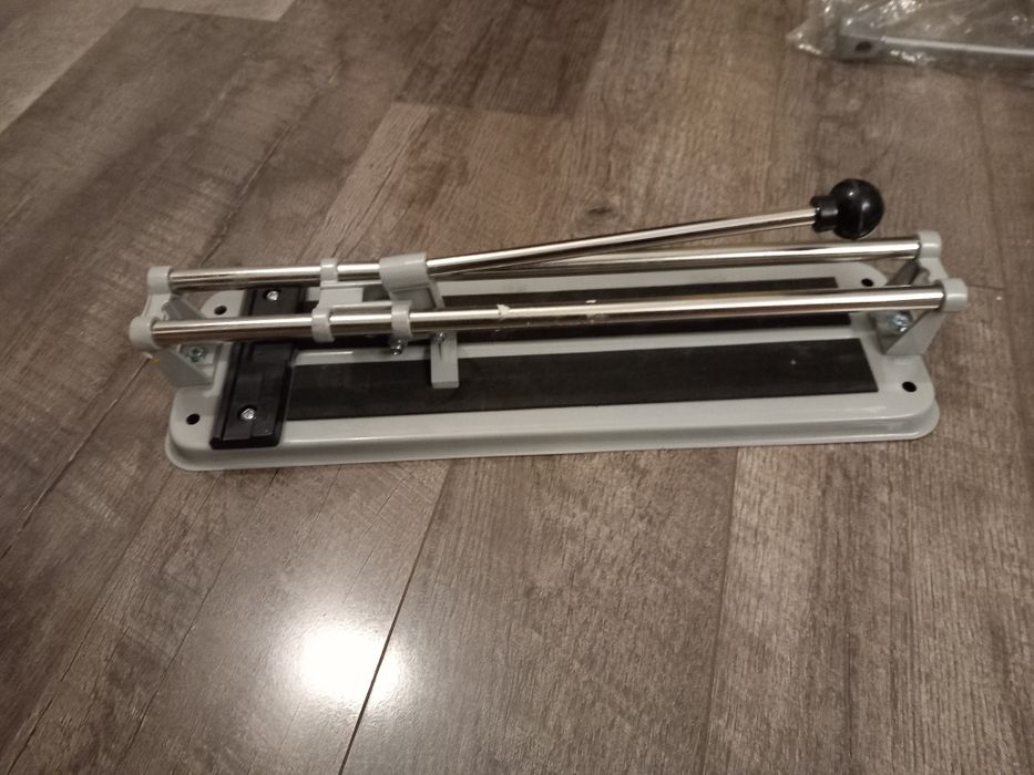 Ręczna przecinarka do płytek 330 mm