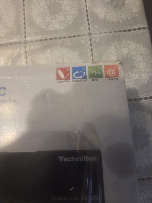Dekoder satelitarny full opcja. Dysk 1 Tb