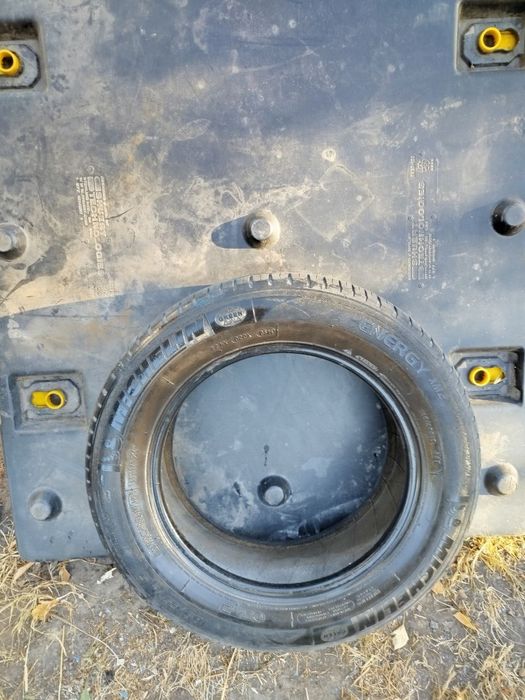 Продам шины Michelin Energy XM 2 185/65 R15