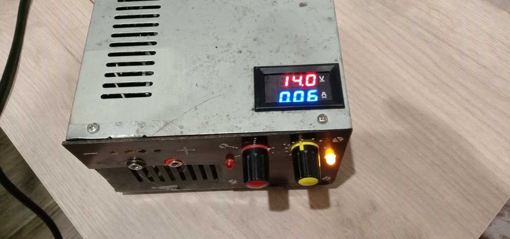 Зарядне для акамулятора