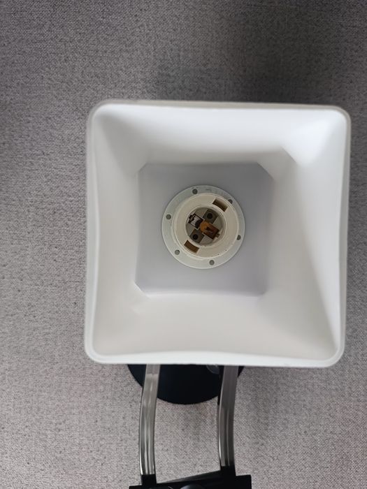 Lampa sufitowa do kuchni.