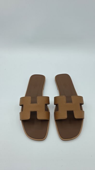 Hermes oran sandálias gold