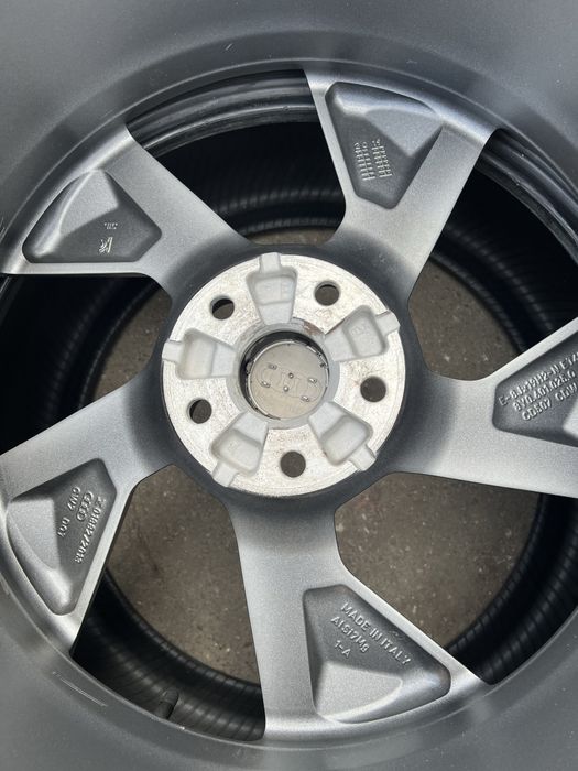 Диски audi a3 s3 RS3 8Y 5x112 R19 8Y0601025Q