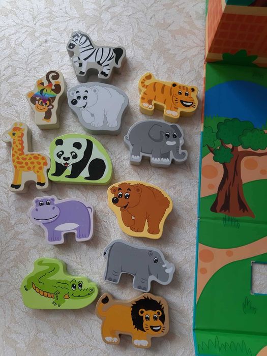 Zabawka ZOO z drewnianymi zwierzątkami - 12 sztuk