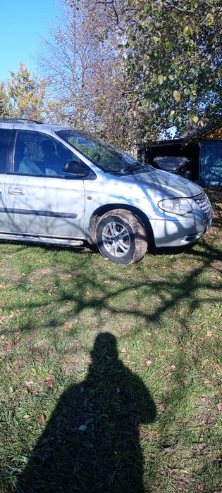 Два Крайслери гранд вояджер 2,5 срд