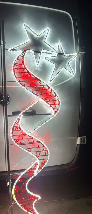 Bolas e Paineis Decorativos - Iluminação de Natal