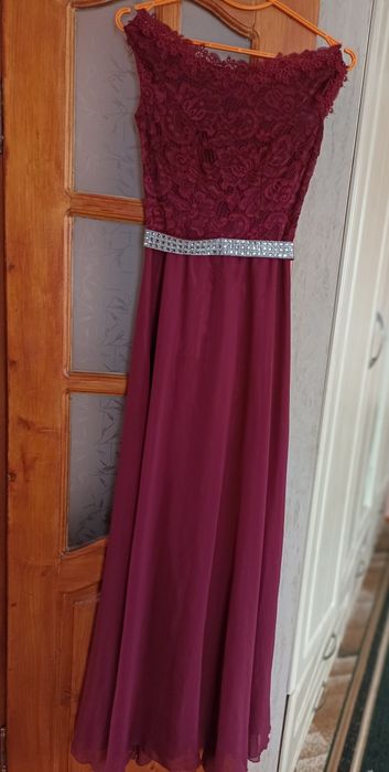 Плаття вечірнє довге