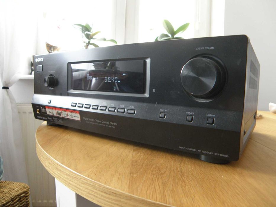 Amplituner AV Sony
STR-DH500