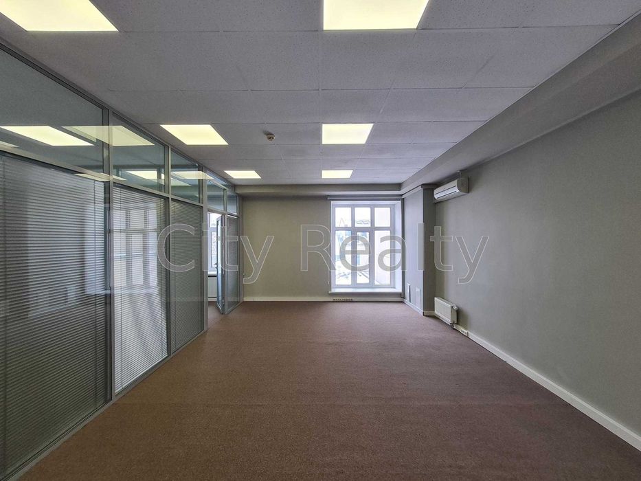 Офіс 327 м.кв. Вул. Ігорівська 12Б Поділ метро Поштова Площа Без%