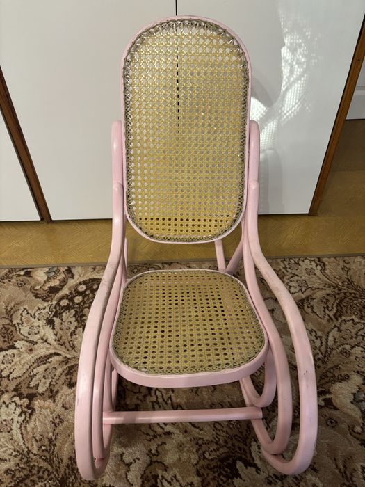 Fotel bujany, dziecięcy